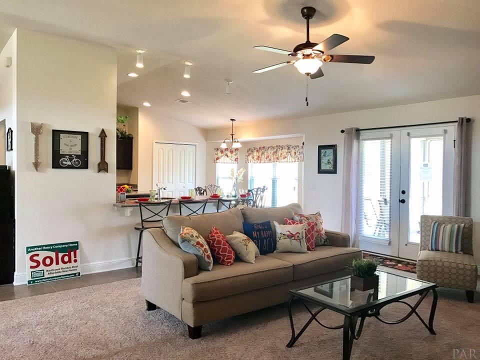 5673 Cane Syrup Circle Pace, FL 32571 - Photo 6 of 16