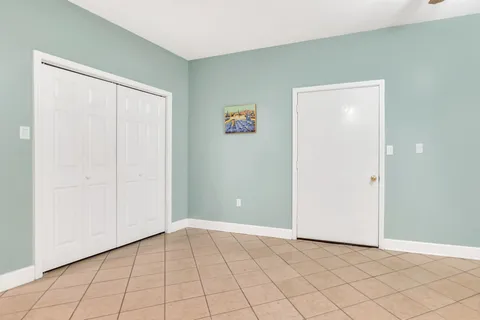 a view of a tennis court