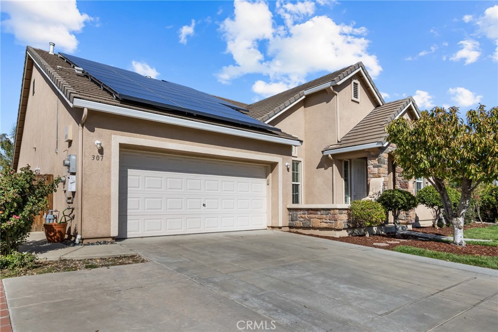 307 Noble Drive Merced, CA 95348 - Photo 3 of 31