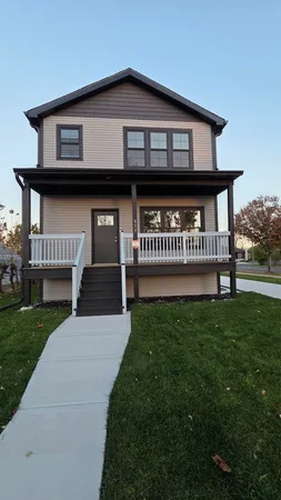 $575,000 | 859 John Street, Bensenville, IL 60106