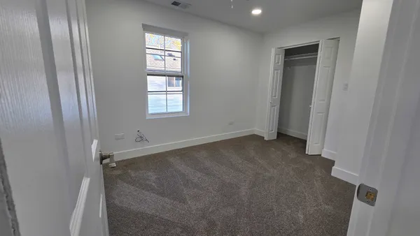 $575,000 | 859 John Street, Bensenville, IL 60106