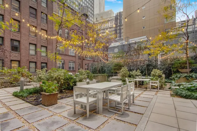 $900,000 | 99 John Street, Unit 425 | Financial District