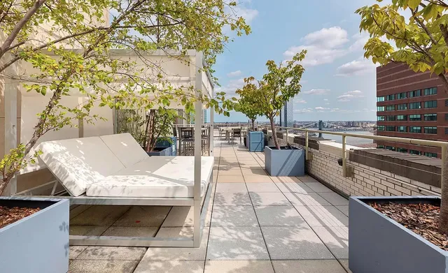 $900,000 | 99 John Street, Unit 425 | Financial District