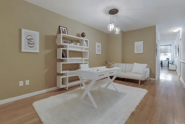 $900,000 | 99 John Street, Unit 425 | Financial District