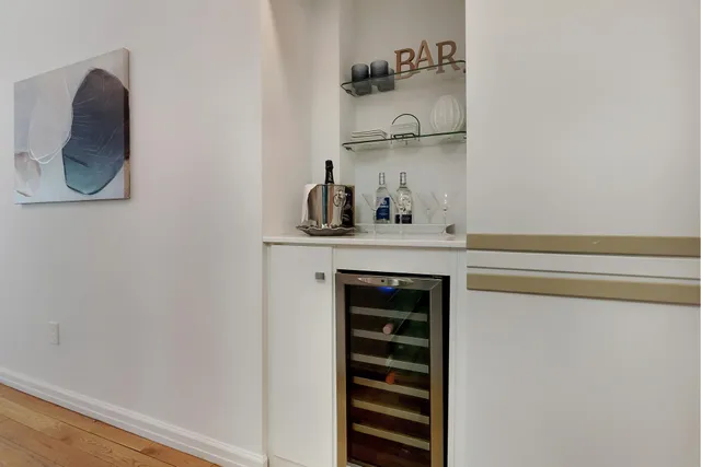 $900,000 | 99 John Street, Unit 425 | Financial District