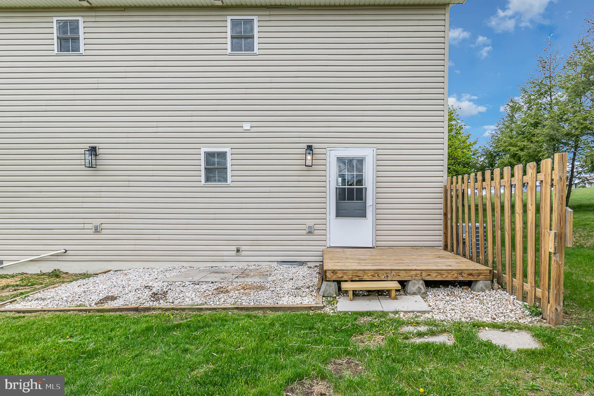 185 Oakhill Road Carlisle, PA 17015 - Photo 24 of 26 Gallery Image 24