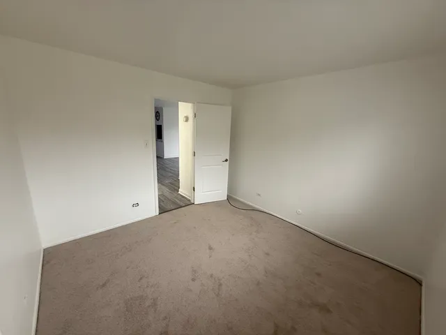 $224,900 | 18053 Live Oak Court, Unit 1603, Tinley Park, IL 60477