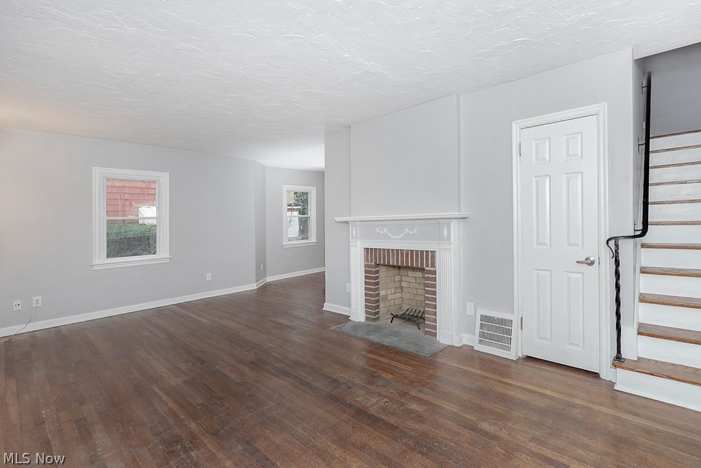901 Roanoke Road Cleveland Heights, OH 44121 - Photo 6 of 46 Gallery Image 6