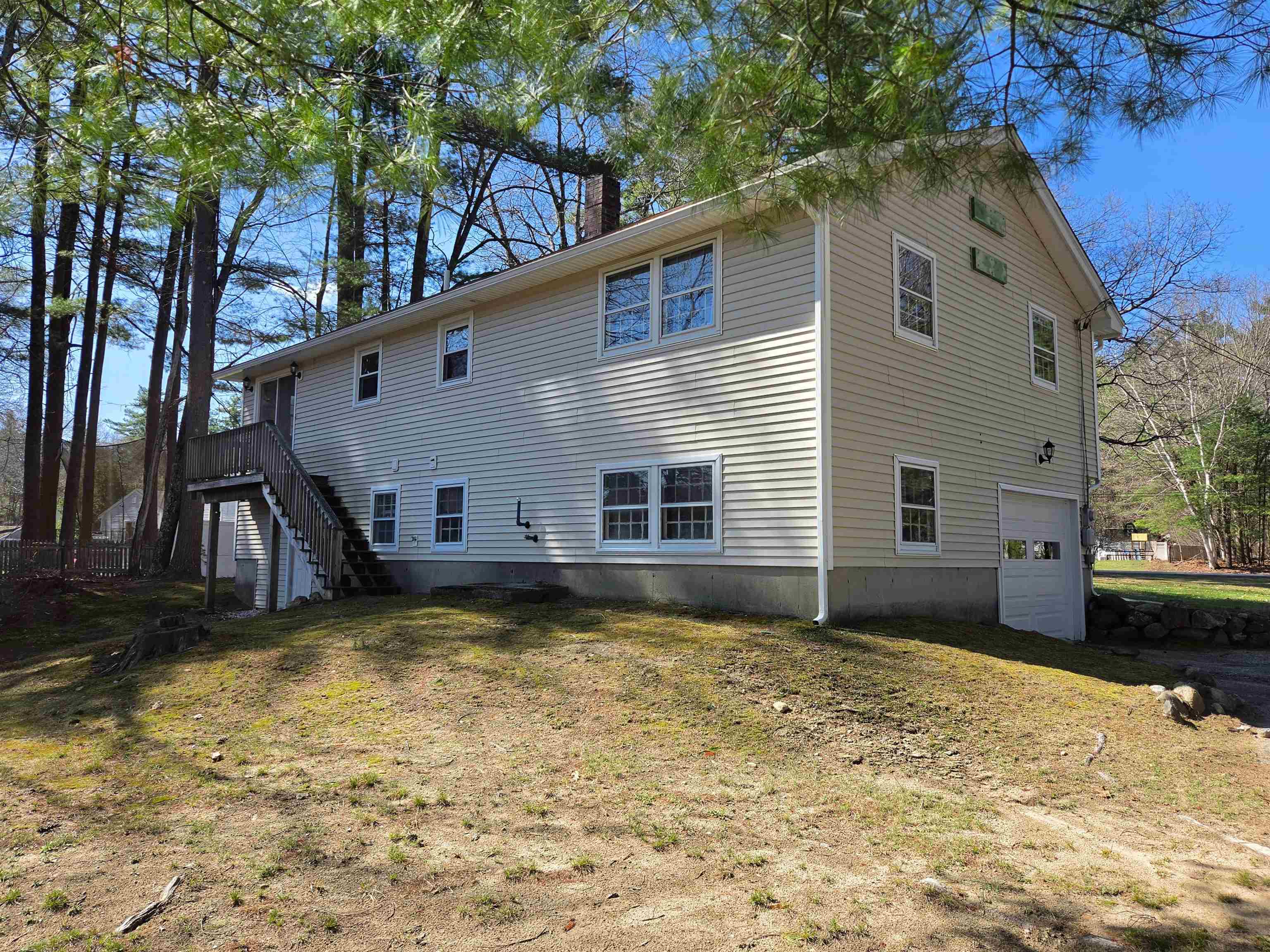 22 Tokanel Road Windham, NH 03087 - Photo 2 of 24