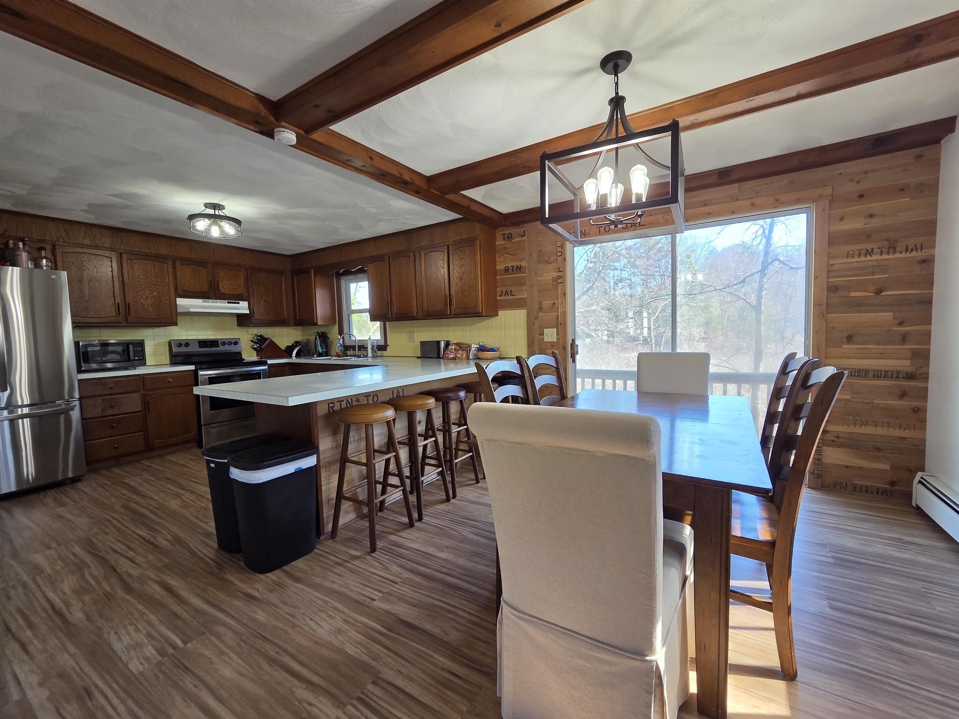 22 Tokanel Road Windham, NH 03087 - Photo 7 of 24