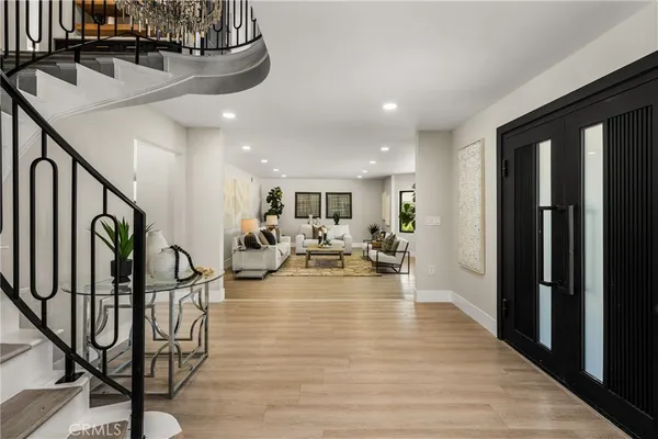 $5,199,000 | 10282 Old Lamplighter Lane, Villa Park, CA 92861
