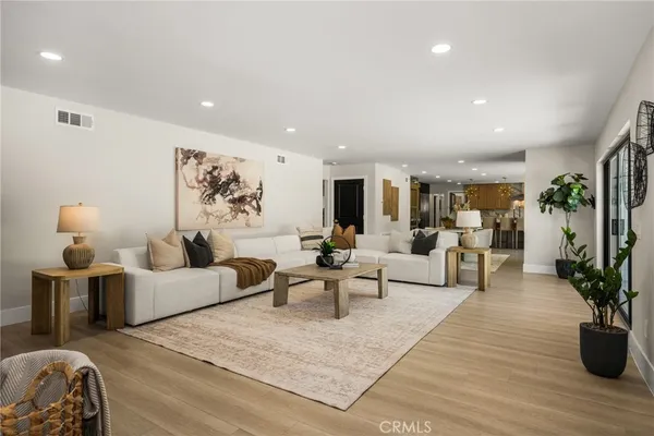 $5,199,000 | 10282 Old Lamplighter Lane, Villa Park, CA 92861