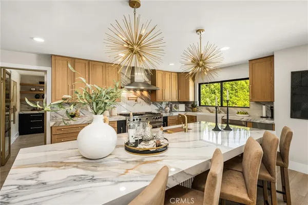$5,199,000 | 10282 Old Lamplighter Lane, Villa Park, CA 92861