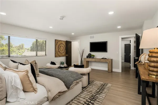 $5,199,000 | 10282 Old Lamplighter Lane, Villa Park, CA 92861