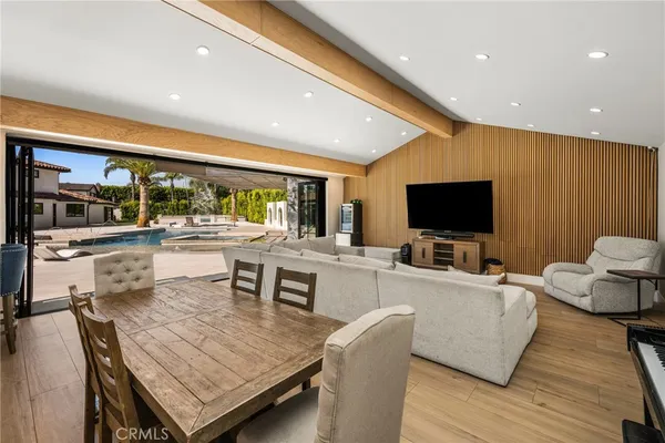 $5,199,000 | 10282 Old Lamplighter Lane, Villa Park, CA 92861