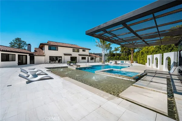 $5,199,000 | 10282 Old Lamplighter Lane, Villa Park, CA 92861