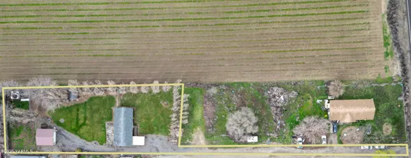 $384,900 | 4302 Independence Road, Sunnyside, WA 98944