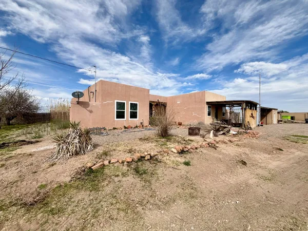 $1,100,000 | 87 Camino Ulibarri, Veguita, NM 87062
