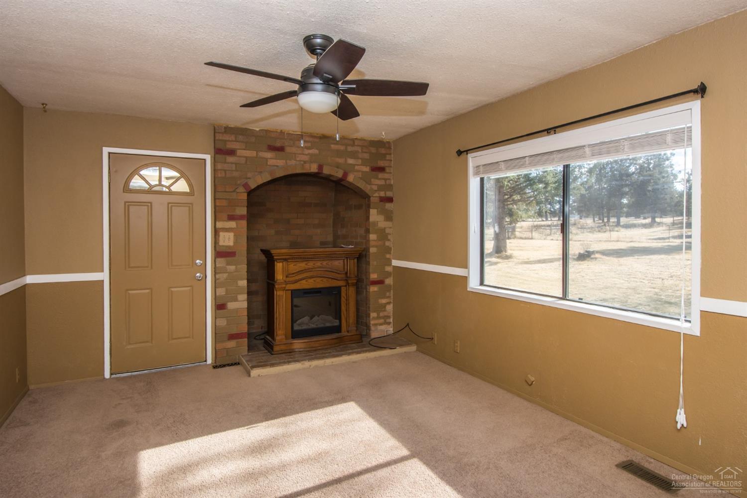 63635 Deschutes Market Road Bend, OR 97701 - Photo 8 of 25 Gallery Image 8