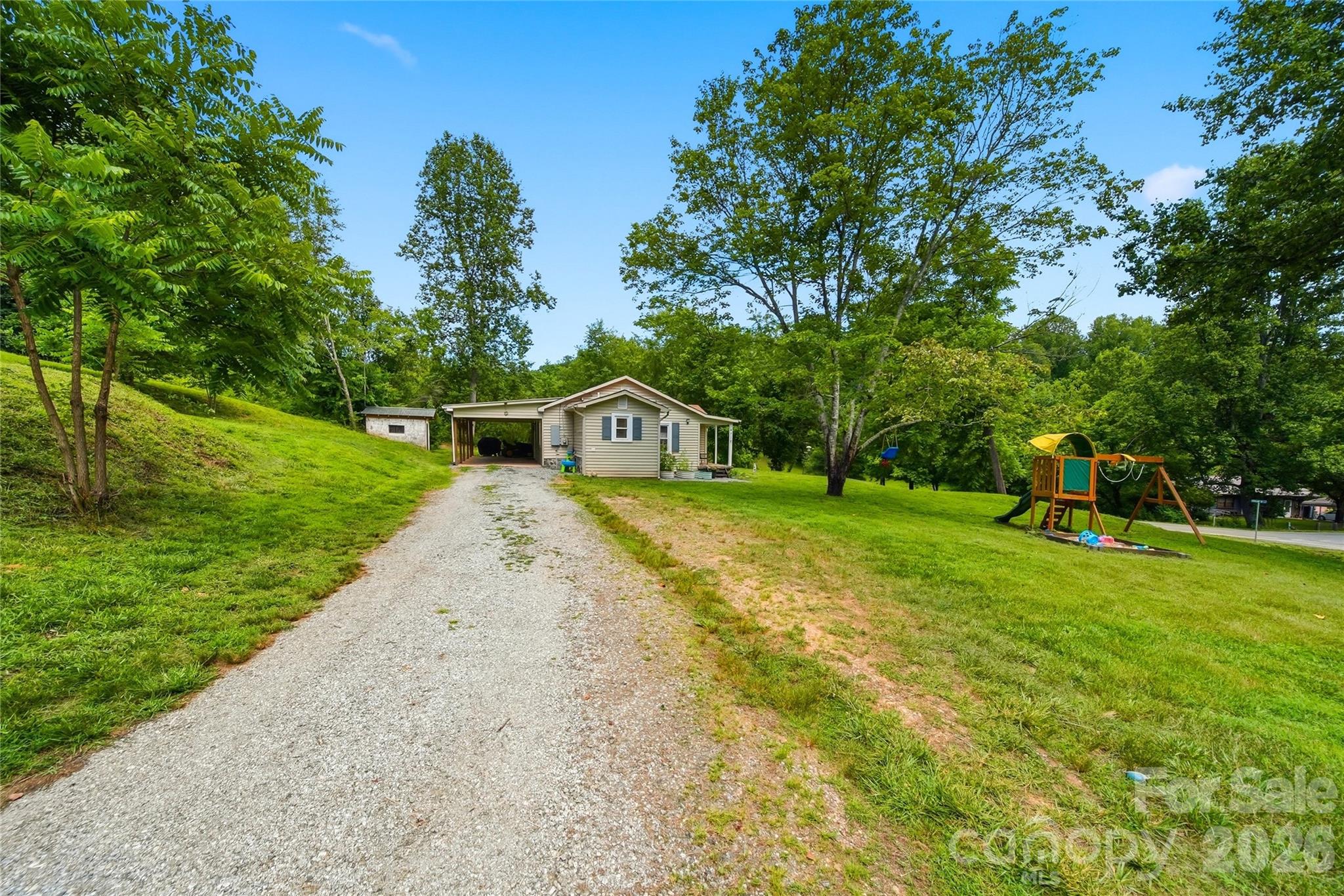4710 Overland Road Lenoir, NC 28645 - Photo 26 of 37