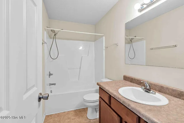 $1,600 | 105 Gamble Way, Hubert, NC 28539