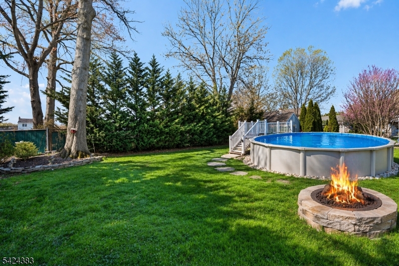 68 Doris Way Clark, NJ 07066 - Photo 29 of 35