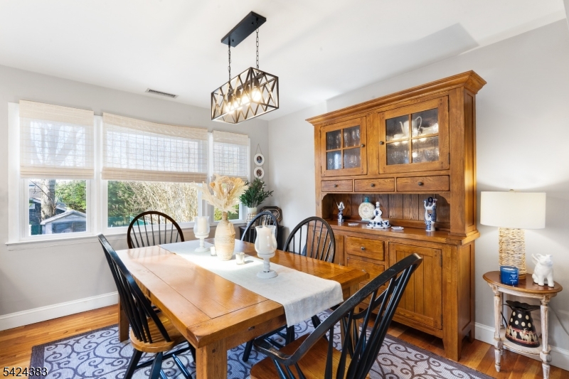 68 Doris Way Clark, NJ 07066 - Photo 8 of 35