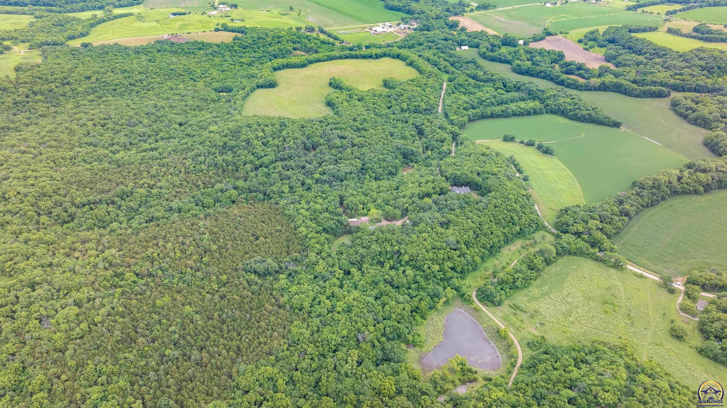 1757 Buck Creek Road Perry, KS 66073 - Photo 18 of 90