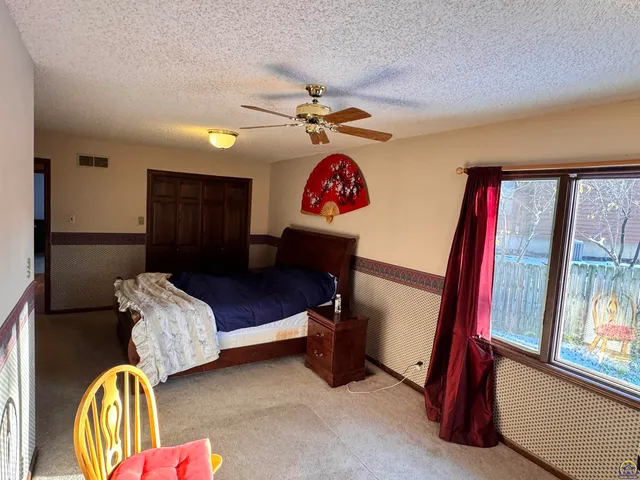 $235,000 | 1918 Southwest Sieben Court, Topeka, KS 66611