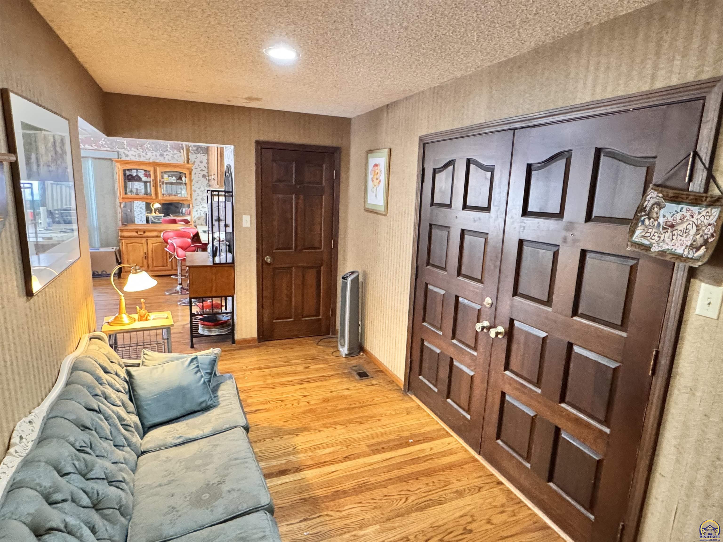 1918 Southwest Sieben Court Topeka, KS 66611 - Photo 2 of 23