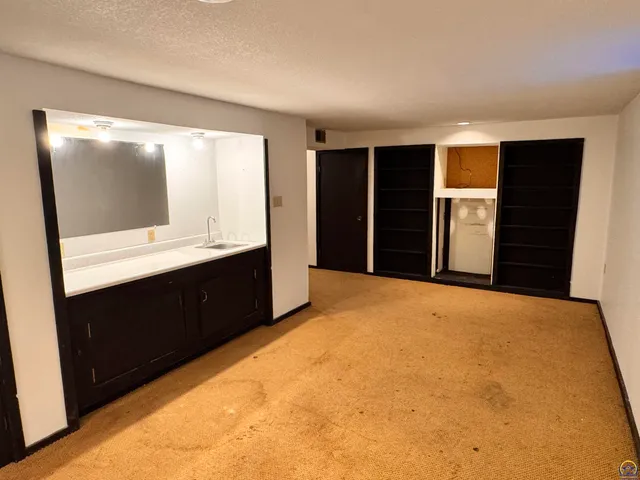 $235,000 | 1918 Southwest Sieben Court, Topeka, KS 66611