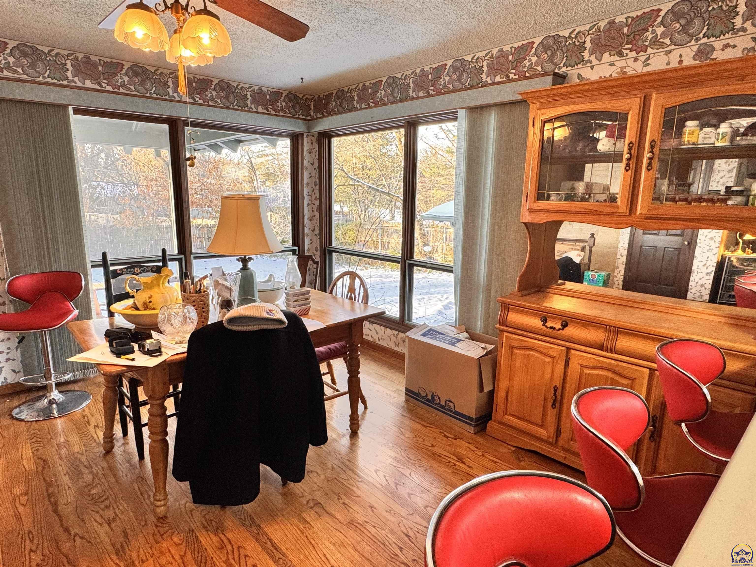 1918 Southwest Sieben Court Topeka, KS 66611 - Photo 4 of 23