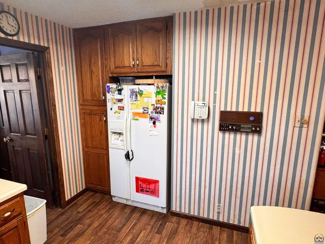 $235,000 | 1918 Southwest Sieben Court, Topeka, KS 66611