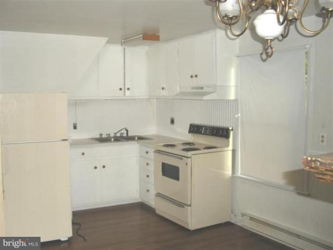 1688 Courthouse Road Stafford, VA 22554 - Photo 2 of 10 Kitchen