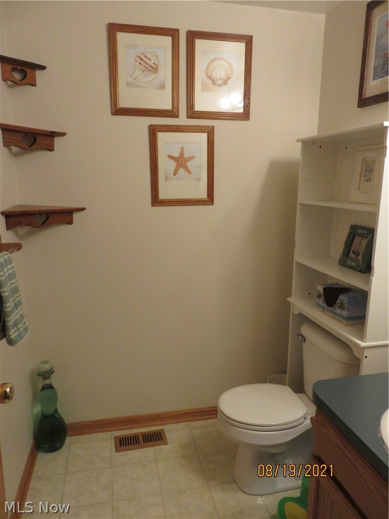 4746 Sherman Road Kent, OH 44240 - Photo 15 of 31 1/2 Bath off kitchen