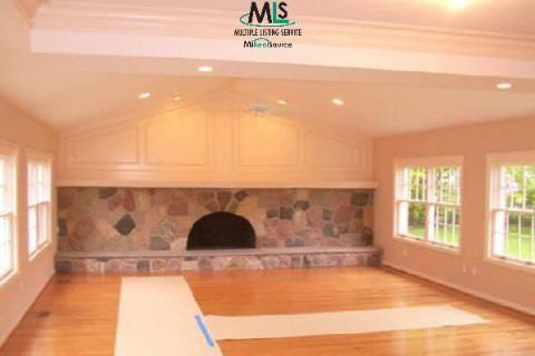1357 South Renaud Road Grosse Pointe, MI 48236 - Photo 8 of 9 854201-7.JPG