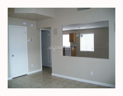 2187 Eclair Circle Las Vegas, NV 89142 - Photo 6 of 16 Interior Space/Layout.
