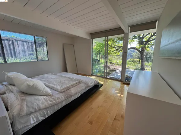 $5,000 | 5559 Greenridge Road, Castro Valley, CA 94552