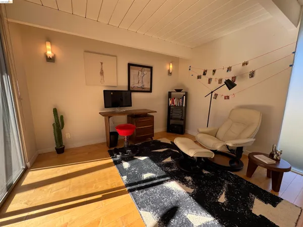 $5,000 | 5559 Greenridge Road, Castro Valley, CA 94552