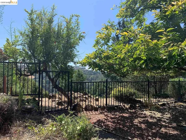 $5,000 | 5559 Greenridge Road, Castro Valley, CA 94552