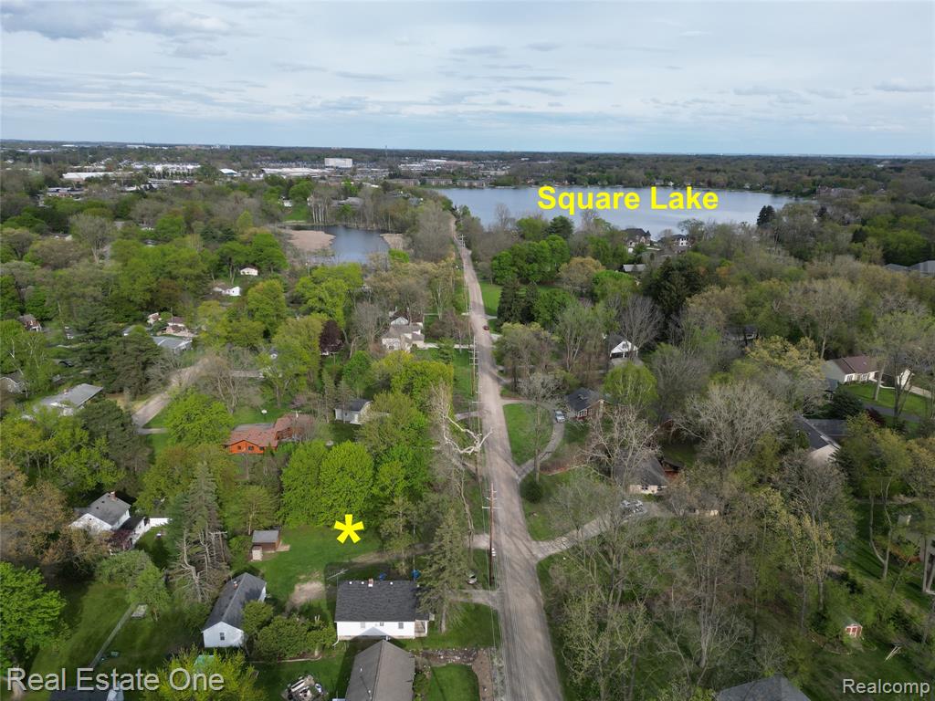 1850-1852 Ward Road Bloomfield Hills, MI 48302 - Photo 3 of 11 Gallery Image 3