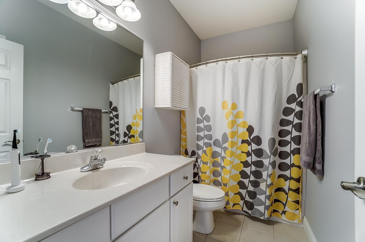 5462 Rodeo Drive Middletown, OH 45044 - Photo 17 of 36 Gallery Image 17