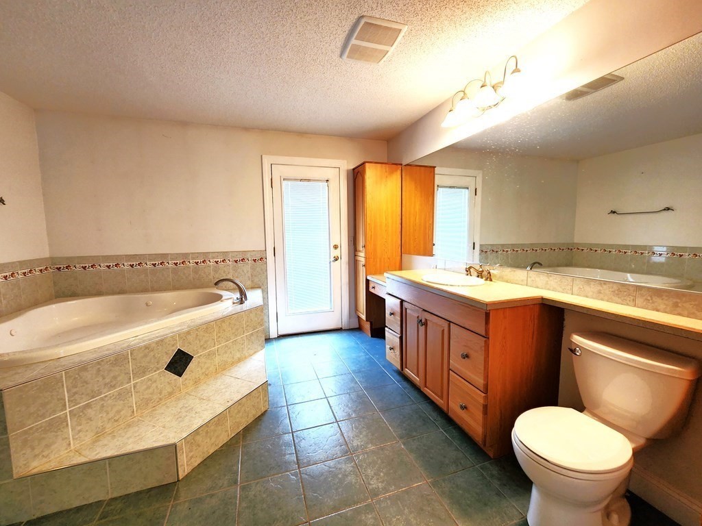 25 Thayer Road Monson, MA 01057 - Photo 13 of 22