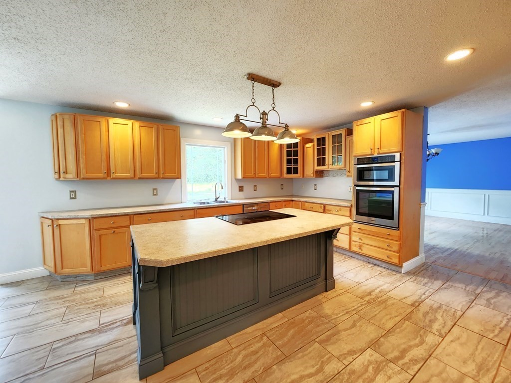 25 Thayer Road Monson, MA 01057 - Photo 4 of 22