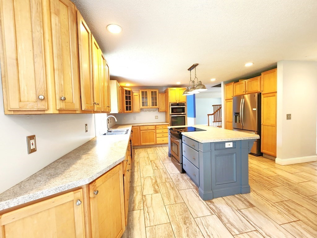 25 Thayer Road Monson, MA 01057 - Photo 5 of 22