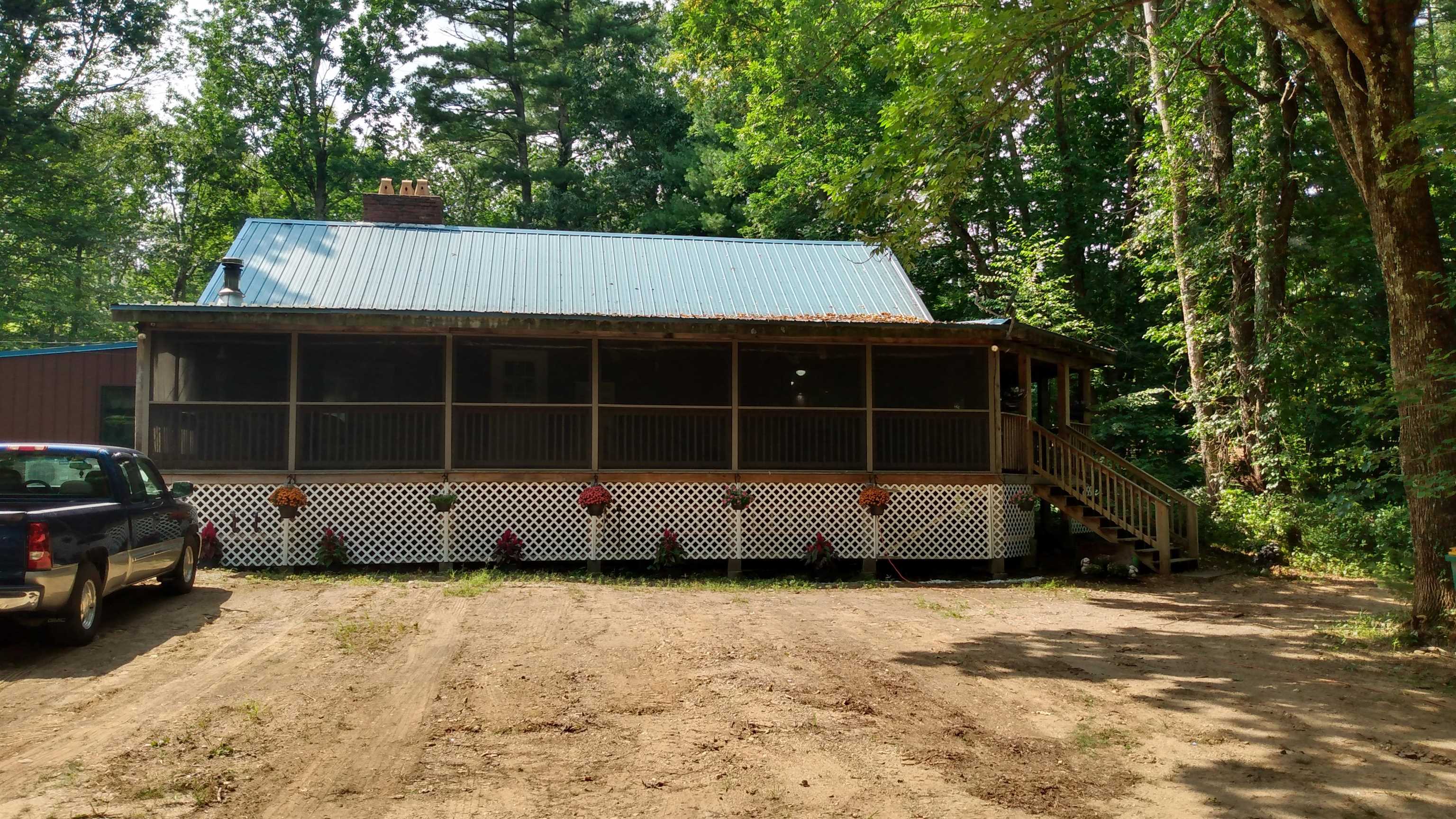 8 Elkins Road Kingston, NH 03848 - Photo 2 of 27