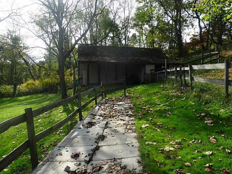 2590 Turkey Ridge Road Apollo, PA 15613 - Photo 18 of 24 Stable/Barn.