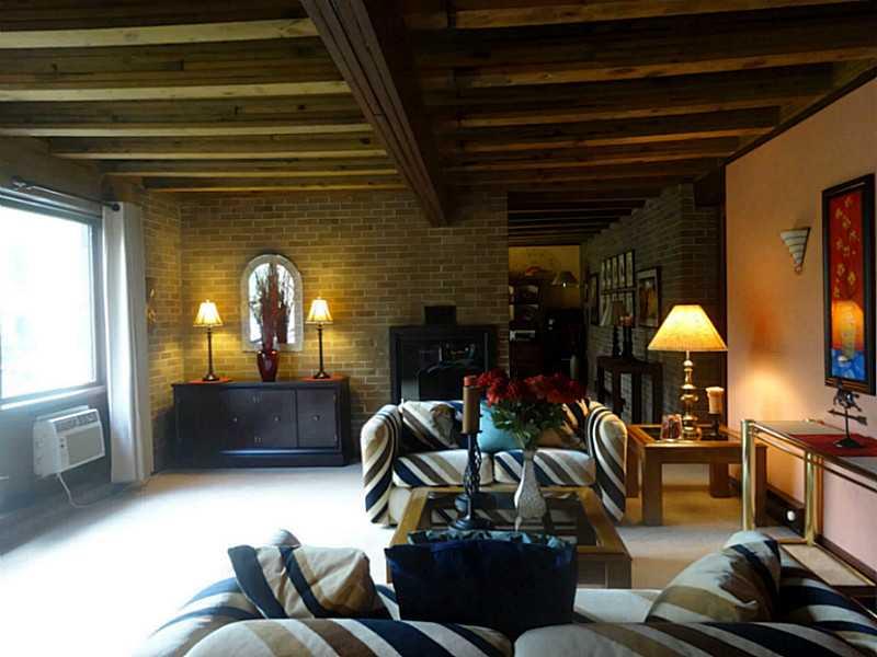 Living Room. 