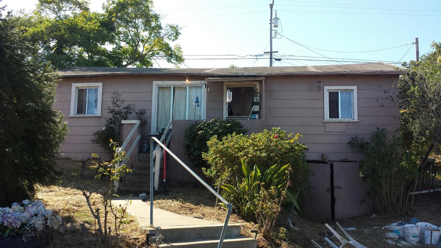 13 Rancho Road Watsonville, CA 95076 - Photo 1 of 4 Gallery Image 1