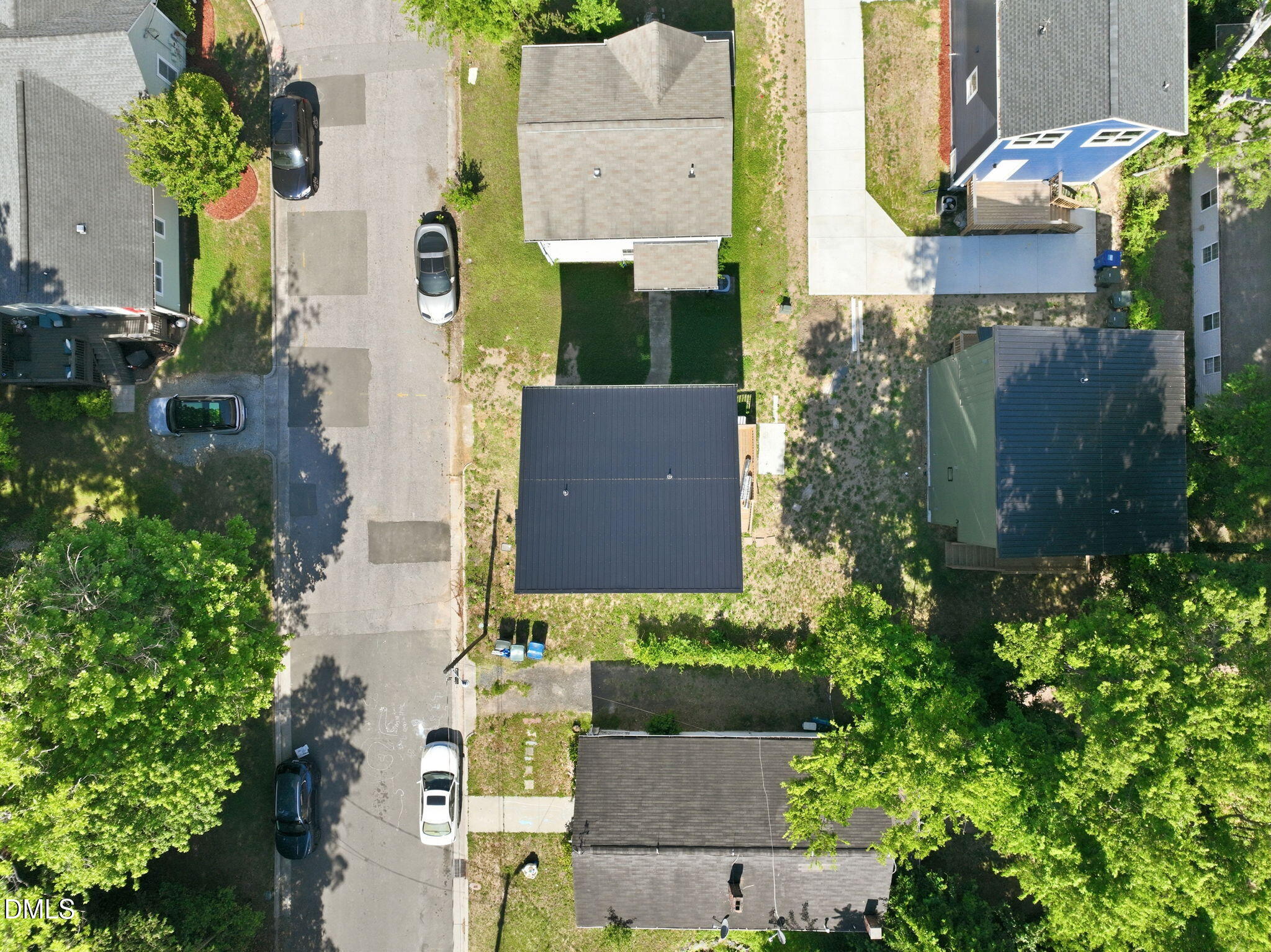 1012 Proctor Street Durham, NC 27707 - Photo 4 of 15 4-web-or-mls-DJI_0921